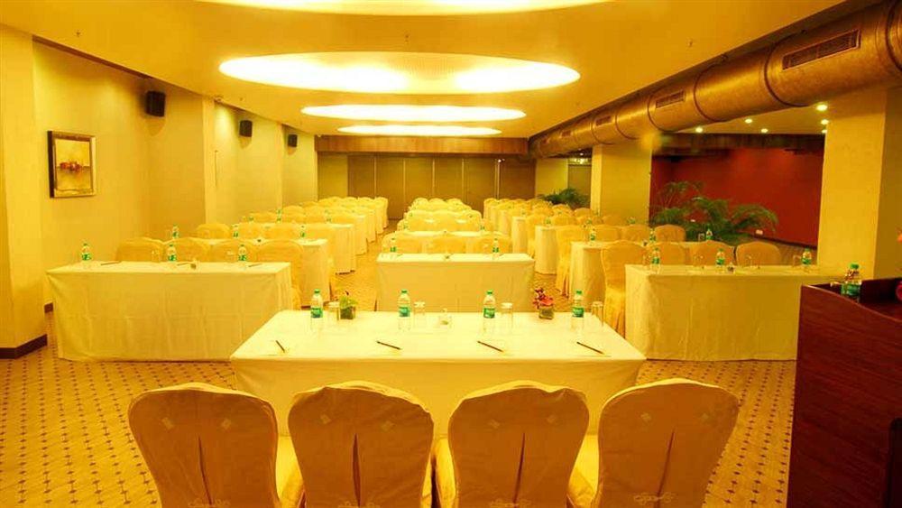 Sai Palace Hotel Мумбаї Екстер'єр фото